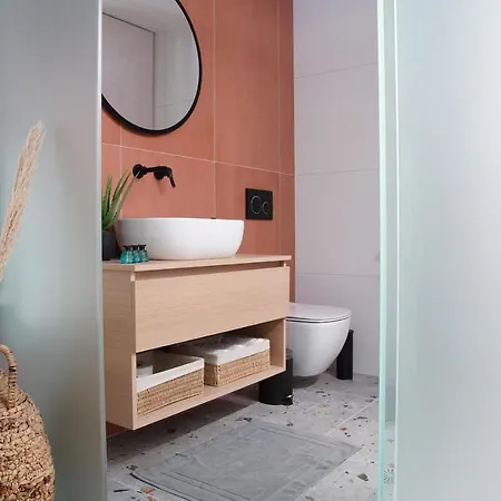 St. Nicolas Soho Apartment